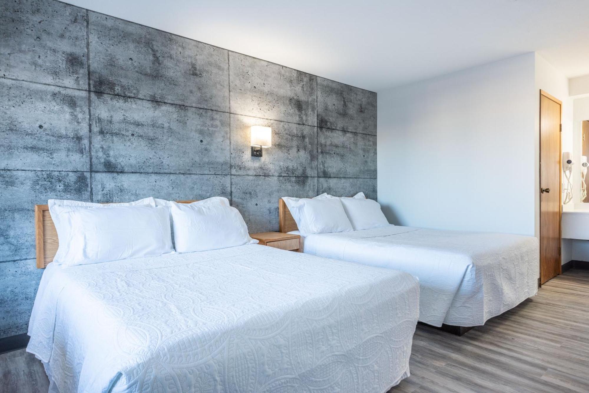 Blue Horse Motel Beiseker エクステリア 写真
