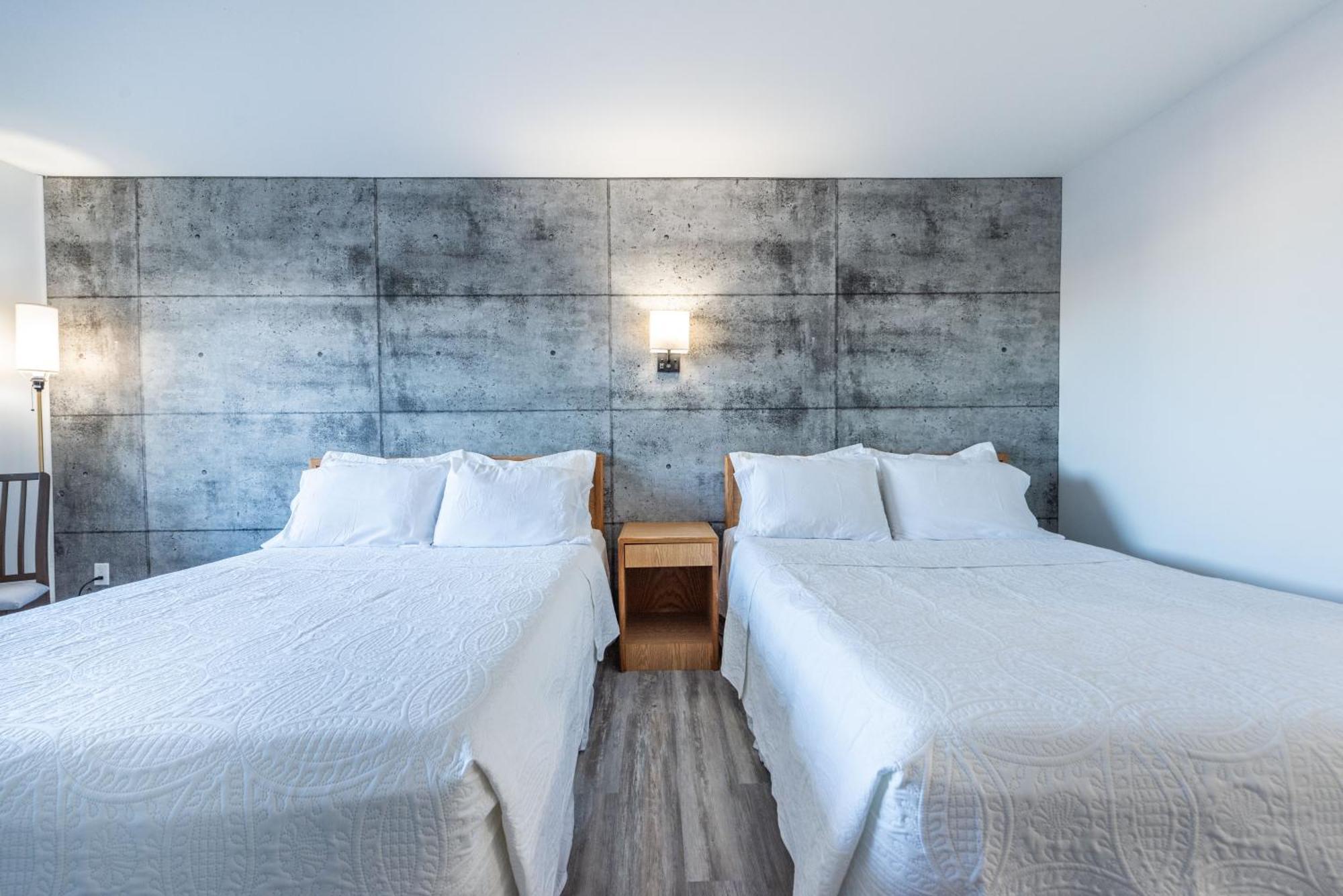 Blue Horse Motel Beiseker エクステリア 写真